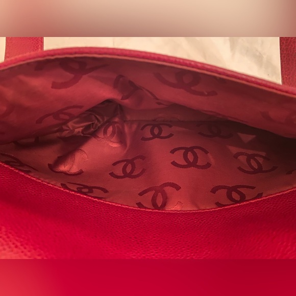 Chanel Tote Leather CC Logo on front AUTHENTIC VGUC - Picture 10 of 16